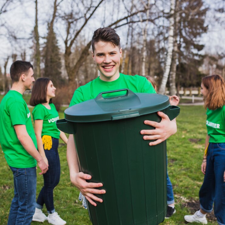environment-volunteer-concept_23-2147807251